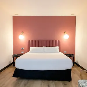 Отель La Franca Travellers Adults Only Барселона